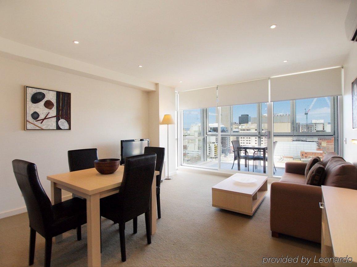 Istay Precinct Adelaide Room photo